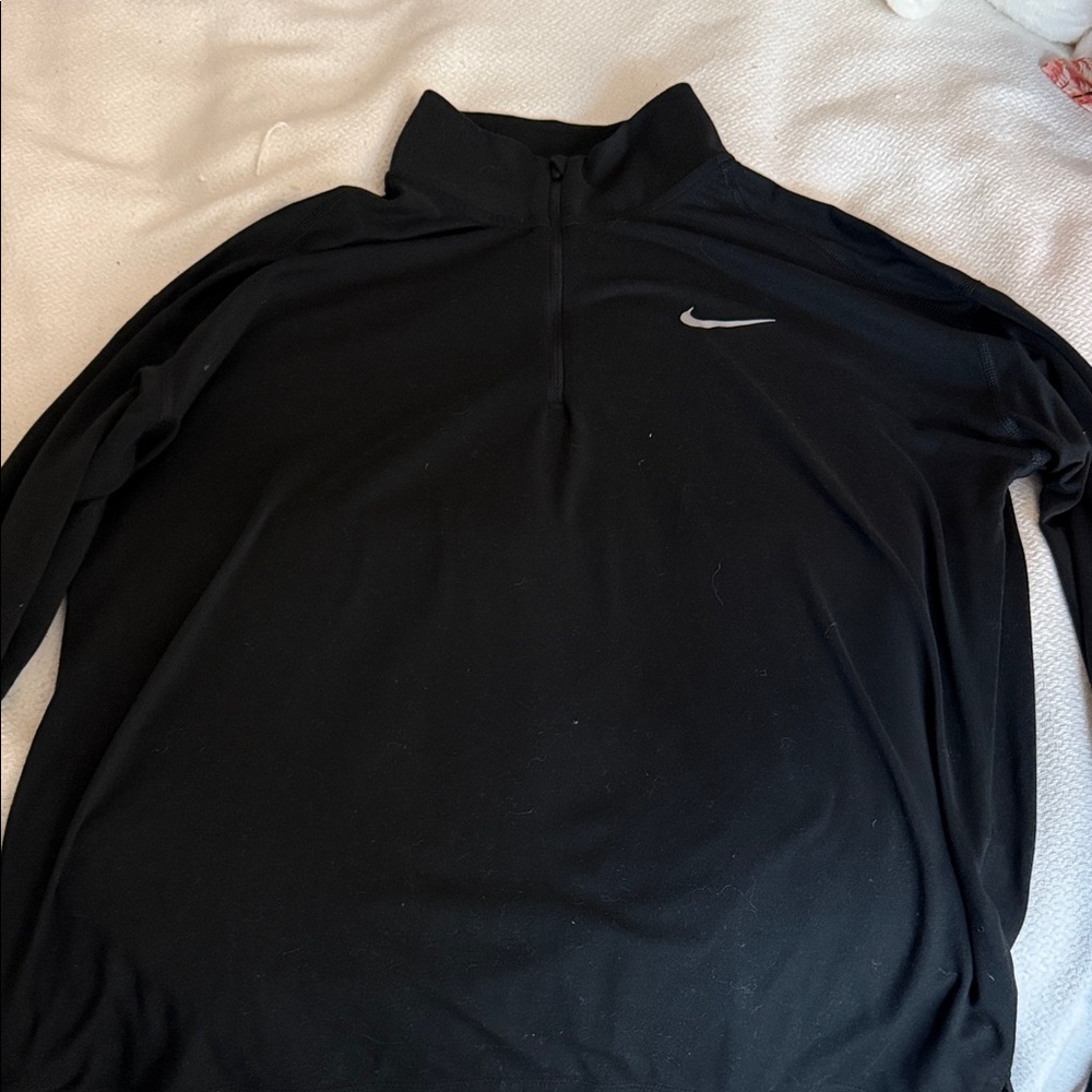 Nike Black Performance Pullover Women’s Size Medium